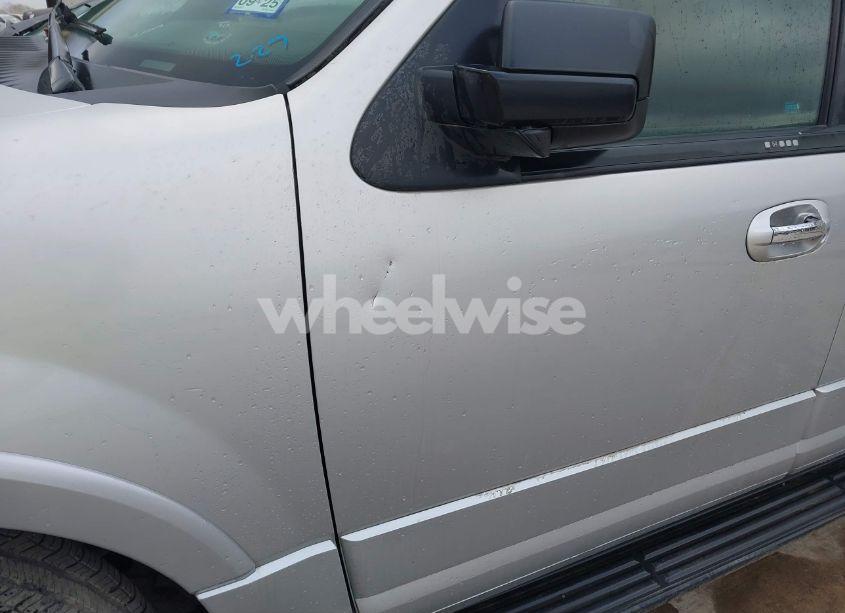 Photo 6 of 2017 Ford Expedition EL XLT (VIN 1FMJK1HT1HEA01641)