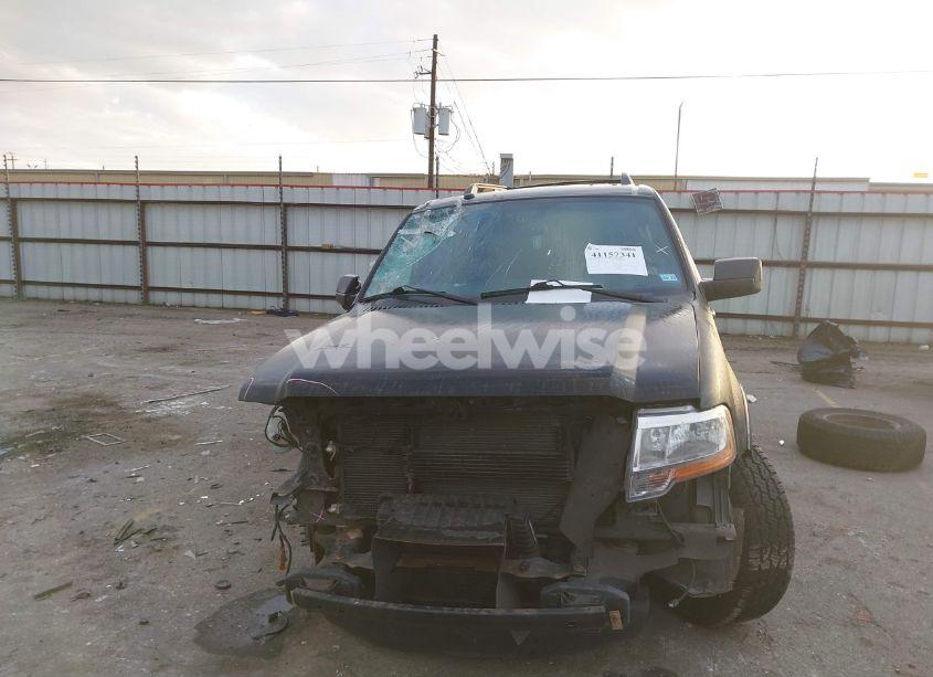 Photo 12 of 2017 Ford Expedition EL XLT (VIN 1FMJK1HT1HEA32923)