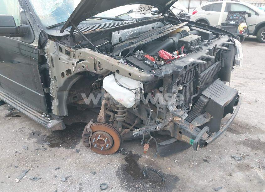 Photo 6 of 2017 Ford Expedition EL XLT (VIN 1FMJK1HT1HEA32923)