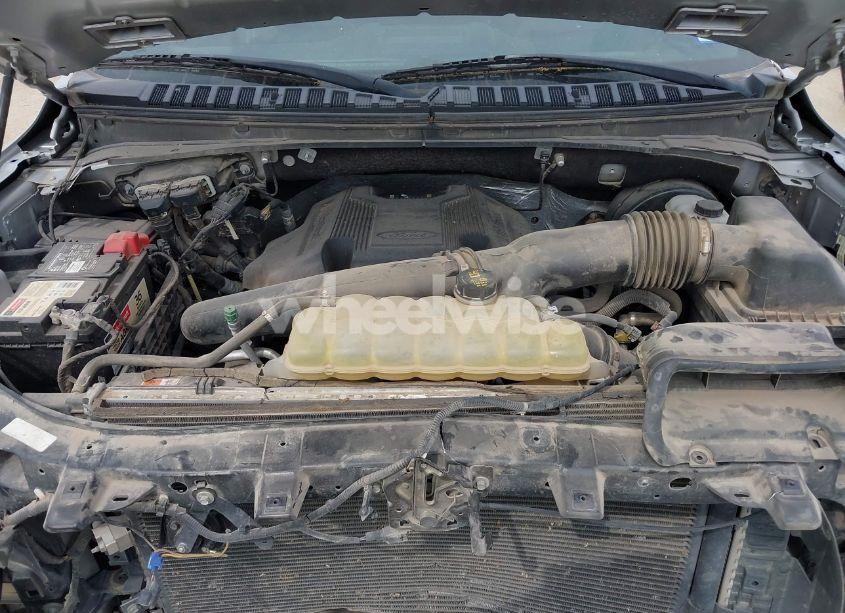 Photo 10 of 2019 Ford Expedition MAX XLT (VIN 1FMJK1HT1KEA13618)