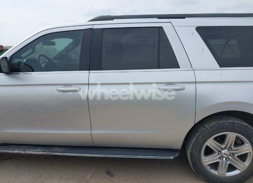 Photo 15 of 2019 Ford Expedition MAX XLT (VIN 1FMJK1HT1KEA13618)