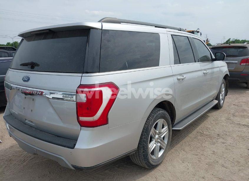 Photo 4 of 2019 Ford Expedition MAX XLT (VIN 1FMJK1HT1KEA13618)