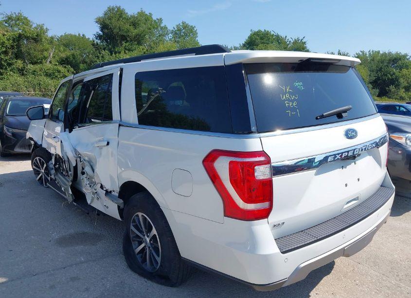 Photo 3 of 2021 Ford Expedition XLT MAX (VIN 1FMJK1HT1MEA19681)