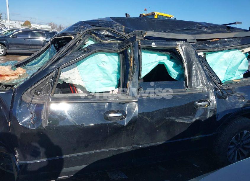 Photo 15 of 2017 Ford Expedition EL XLT (VIN 1FMJK1HT2HEA12177)