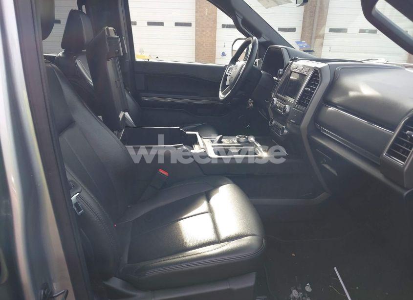 Photo 5 of 2021 Ford Expedition XLT MAX (VIN 1FMJK1HT2MEA39793)