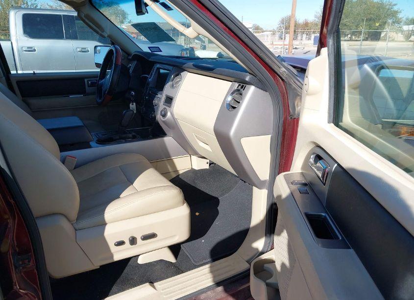 Photo 5 of 2017 Ford Expedition EL XLT (VIN 1FMJK1HT3HEA58214)