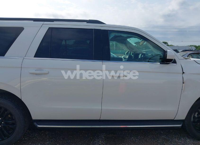 Photo 13 of 2022 Ford Expedition XLT MAX (VIN 1FMJK1HT3NEA48763)