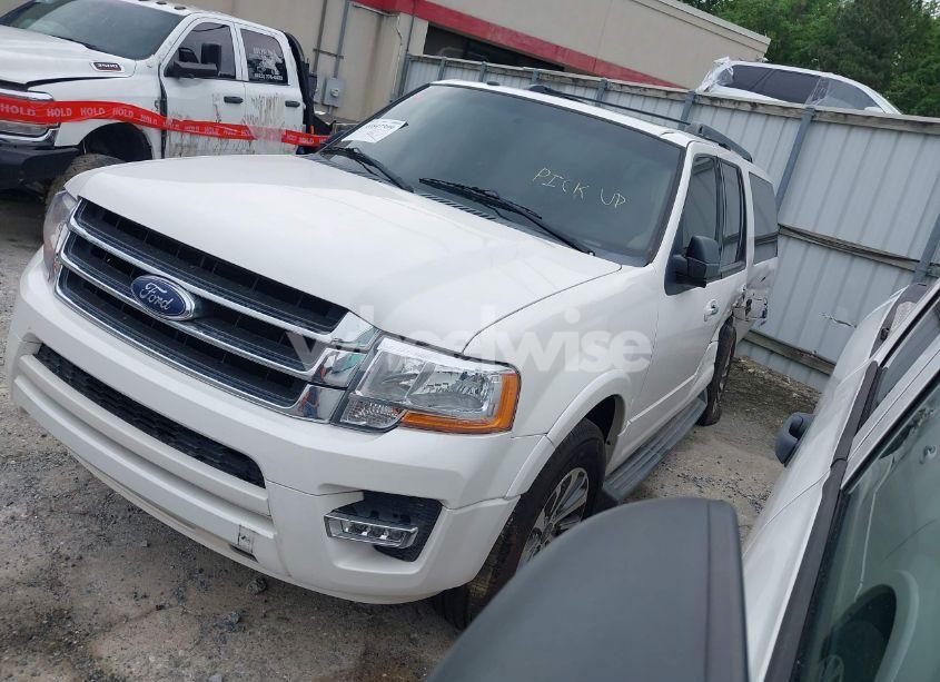 Photo 2 of 2017 Ford Expedition EL XLT (VIN 1FMJK1HT5HEA16448)