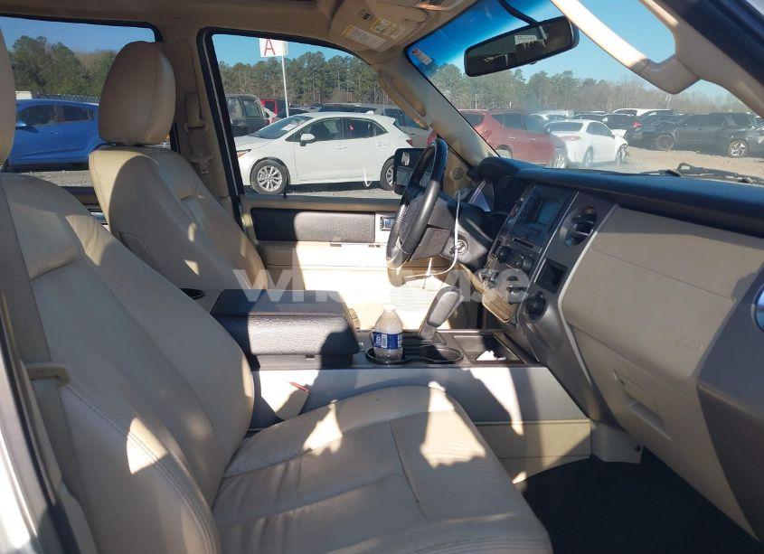 Photo 5 of 2017 Ford Expedition EL XLT (VIN 1FMJK1HT5HEA16448)