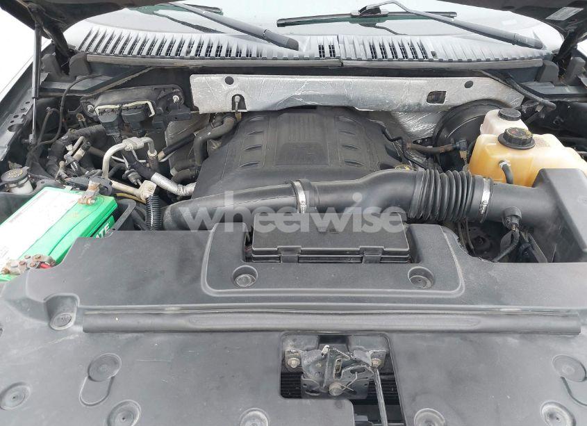 Photo 10 of 2015 Ford Expedition EL XLT (VIN 1FMJK1HT6FEF13540)