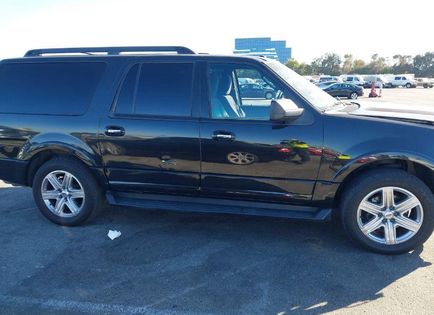 Photo 13 of 2015 Ford Expedition EL XLT (VIN 1FMJK1HT6FEF50412)