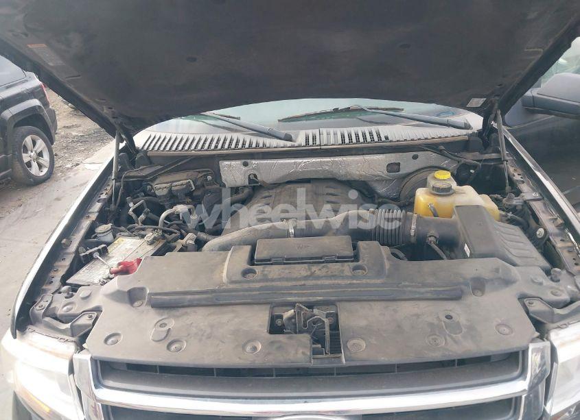 Photo 10 of 2016 Ford Expedition EL XLT (VIN 1FMJK1HT6GEF42943)