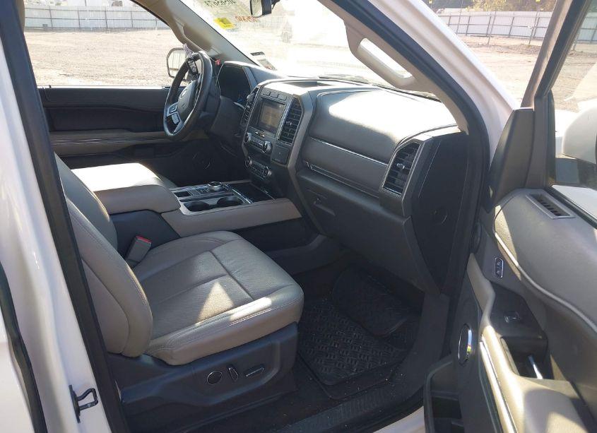 Photo 5 of 2019 Ford Expedition MAX XLT (VIN 1FMJK1HT6KEA21567)