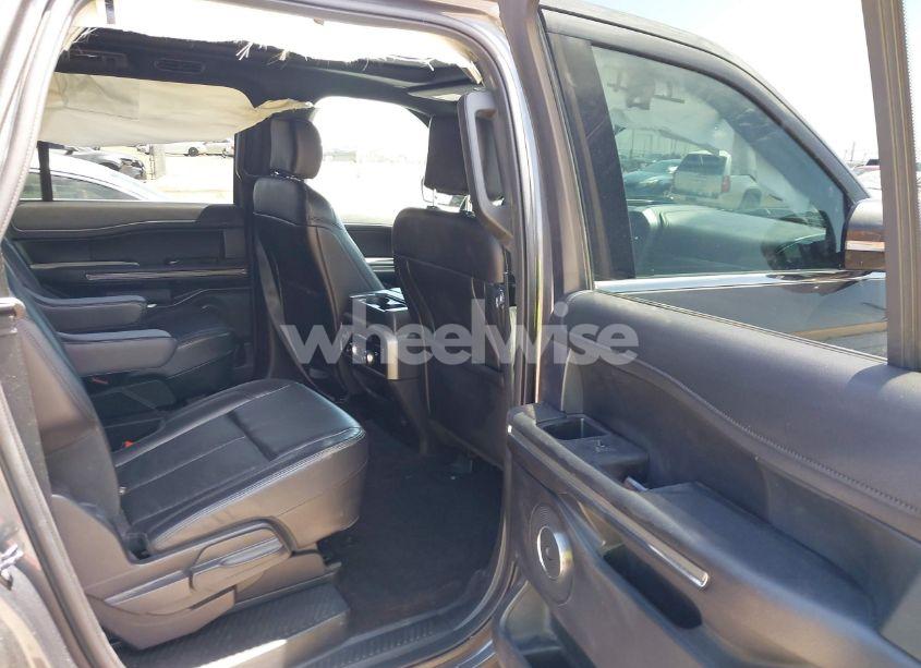 Photo 8 of 2020 Ford Expedition XLT MAX (VIN 1FMJK1HT6LEA06259)