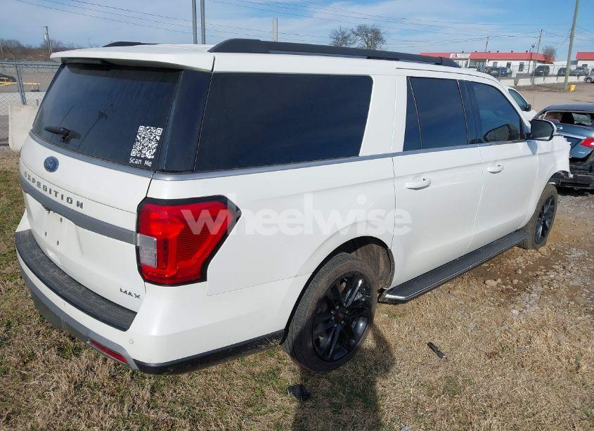 Photo 4 of 2022 Ford Expedition XLT MAX (VIN 1FMJK1HT6NEA55223)