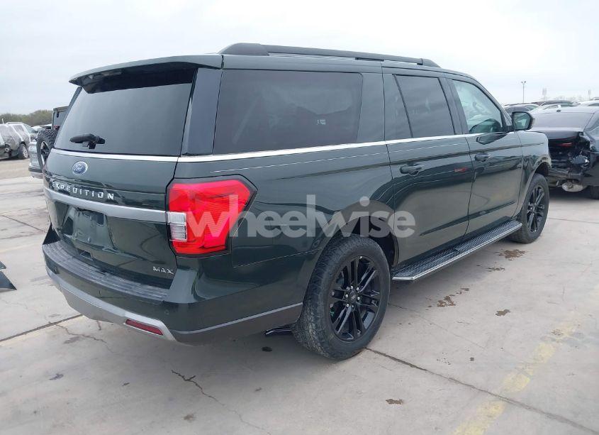 Photo 4 of 2022 Ford Expedition XLT MAX (VIN 1FMJK1HT6NEA56873)