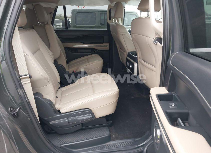 Photo 8 of 2022 Ford Expedition XLT MAX (VIN 1FMJK1HT6NEA56873)