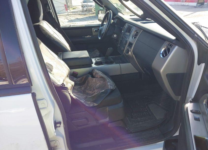 Photo 5 of 2017 Ford Expedition EL XLT (VIN 1FMJK1HT7HEA07668)