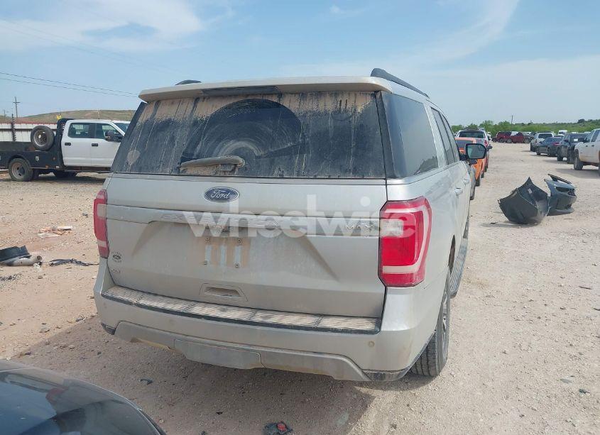 Photo 16 of 2018 Ford Expedition MAX XLT (VIN 1FMJK1HT7JEA28509)