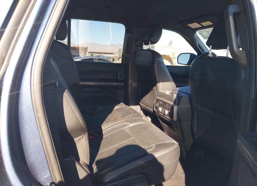 Photo 8 of 2018 Ford Expedition MAX XLT (VIN 1FMJK1HT7JEA37226)