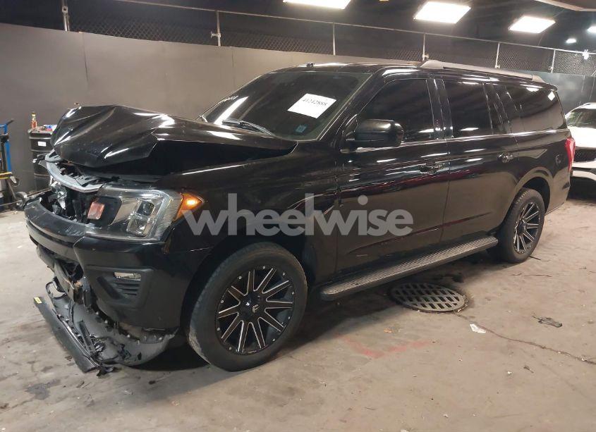 Photo 2 of 2019 Ford Expedition MAX XLT (VIN 1FMJK1HT7KEA35896)