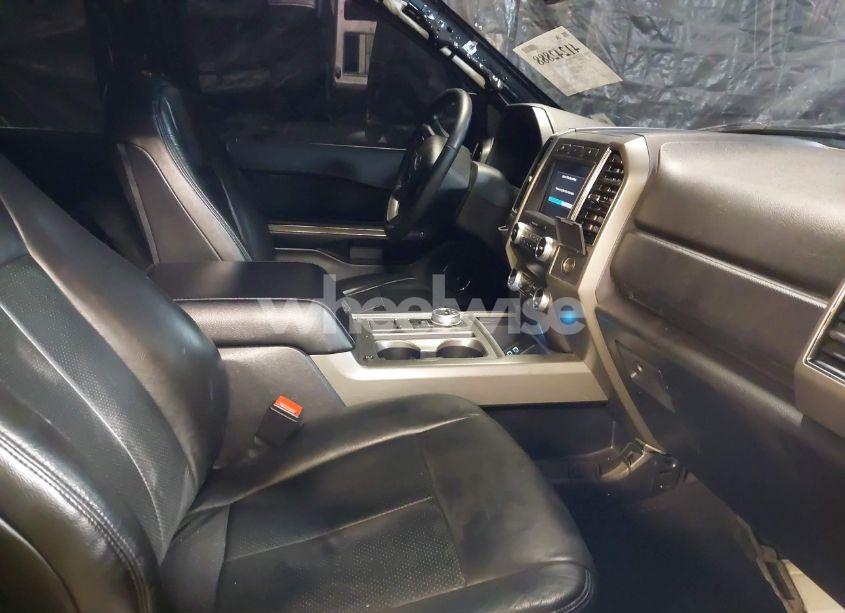 Photo 5 of 2019 Ford Expedition MAX XLT (VIN 1FMJK1HT7KEA35896)