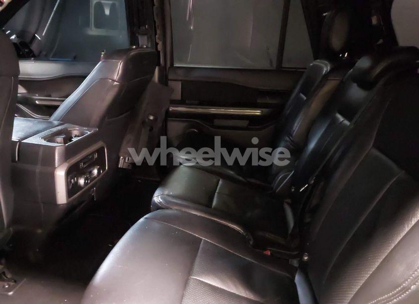 Photo 8 of 2019 Ford Expedition MAX XLT (VIN 1FMJK1HT7KEA35896)