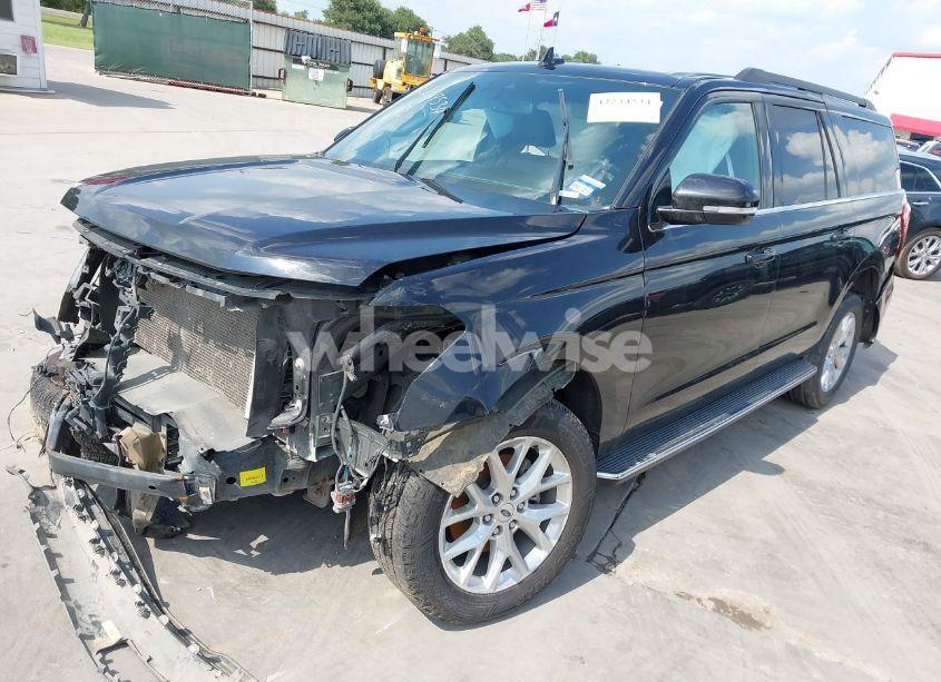 Photo 2 of 2021 Ford Expedition XLT MAX (VIN 1FMJK1HT7MEA33522)