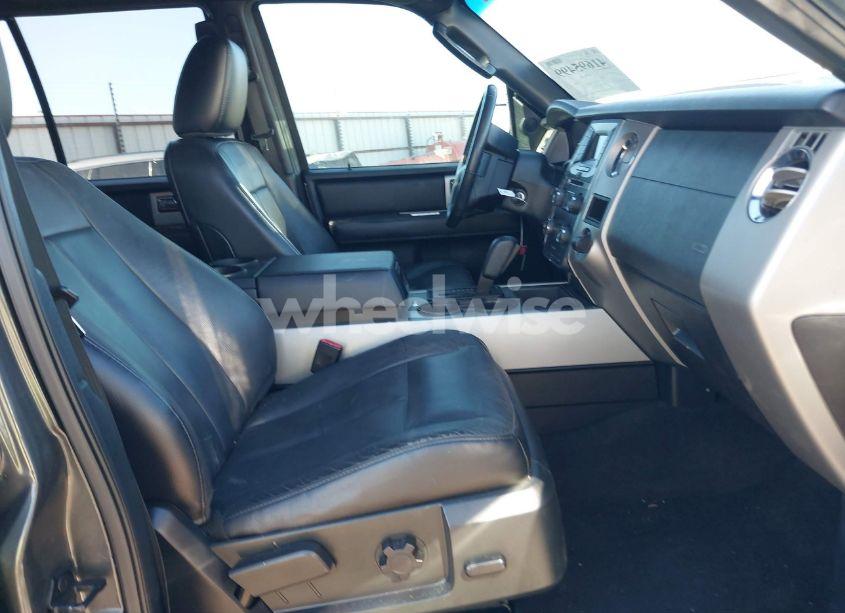 Photo 5 of 2015 Ford Expedition EL XLT (VIN 1FMJK1HT8FEF10896)