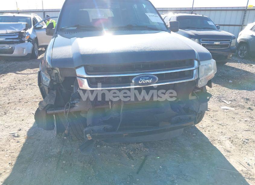 Photo 6 of 2015 Ford Expedition EL XLT (VIN 1FMJK1HT8FEF10896)