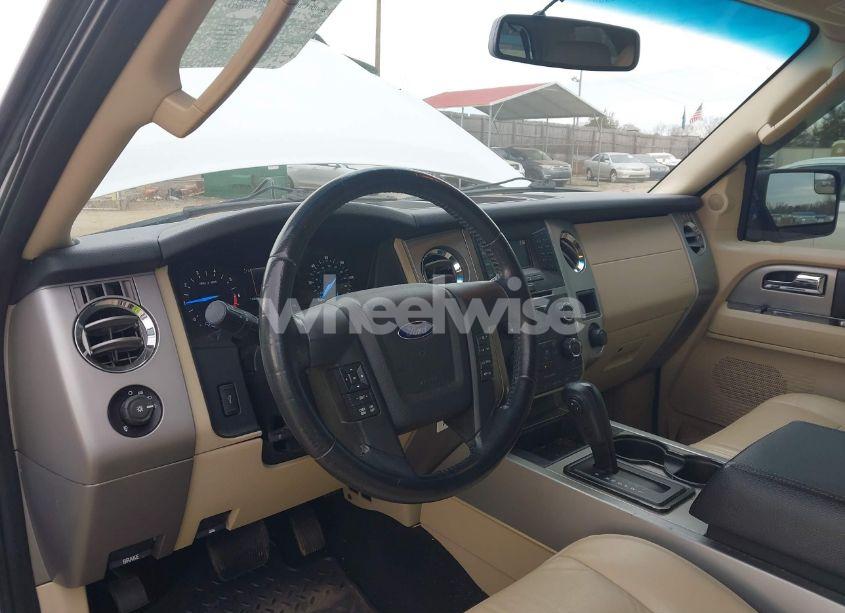 Photo 18 of 2016 Ford Expedition EL XLT (VIN 1FMJK1HT8GEF49487)