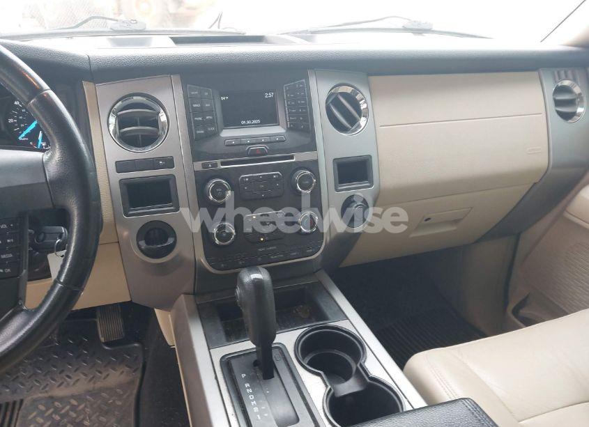 Photo 22 of 2016 Ford Expedition EL XLT (VIN 1FMJK1HT8GEF49487)