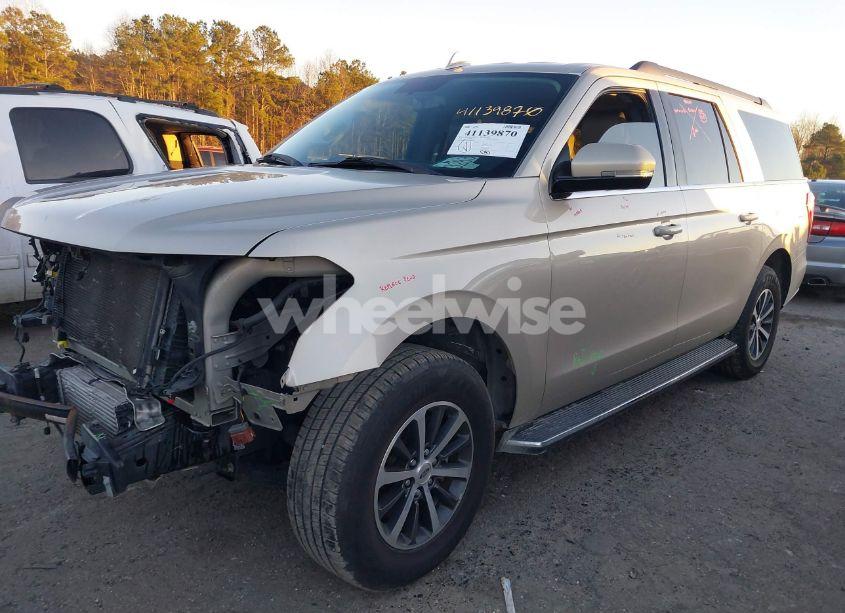 Photo 2 of 2018 Ford Expedition MAX XLT (VIN 1FMJK1HT8JEA06180)