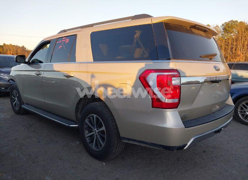Photo 3 of 2018 Ford Expedition MAX XLT (VIN 1FMJK1HT8JEA06180)