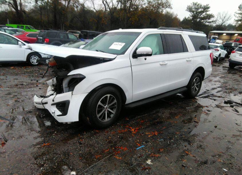 Photo 2 of 2018 Ford Expedition MAX XLT (VIN 1FMJK1HT8JEA35632)