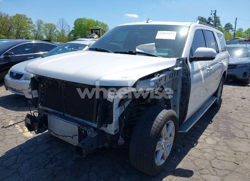 Photo 2 of 2019 Ford Expedition MAX XLT (VIN 1FMJK1HT8KEA16094)