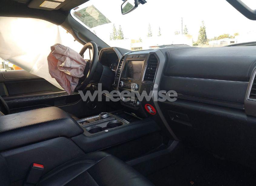 Photo 5 of 2019 Ford Expedition MAX XLT (VIN 1FMJK1HT8KEA90633)