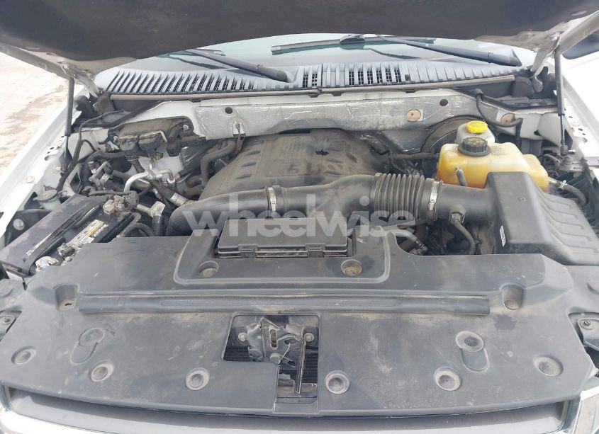 Photo 10 of 2016 Ford Expedition EL XLT (VIN 1FMJK1HT9GEF36599)