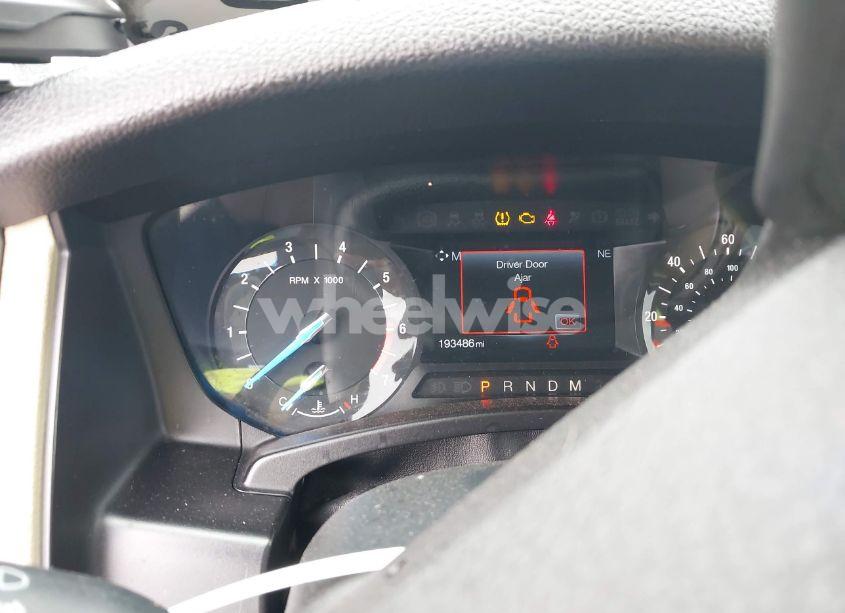 Photo 7 of 2016 Ford Expedition EL XLT (VIN 1FMJK1HT9GEF36599)