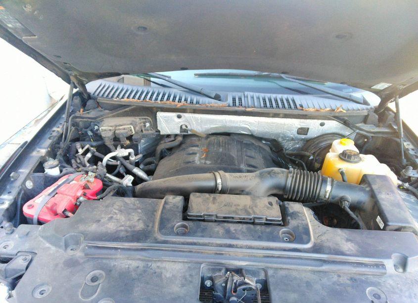 Photo 10 of 2016 Ford Expedition EL XLT (VIN 1FMJK1HTXGEF17284)