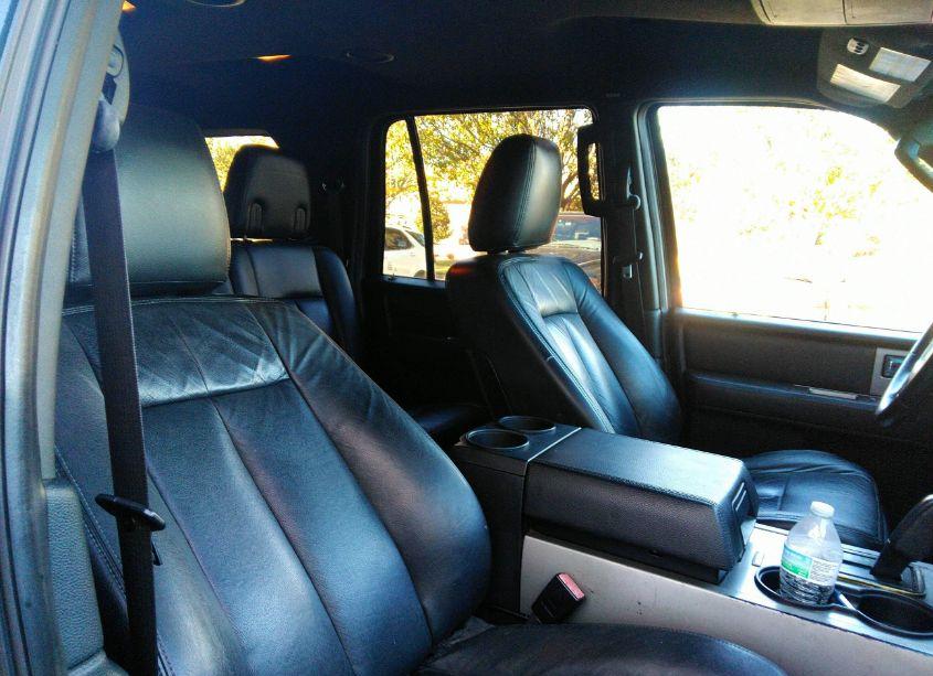 Photo 5 of 2016 Ford Expedition EL XLT (VIN 1FMJK1HTXGEF17284)