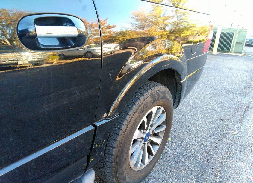 Photo 6 of 2016 Ford Expedition EL XLT (VIN 1FMJK1HTXGEF17284)