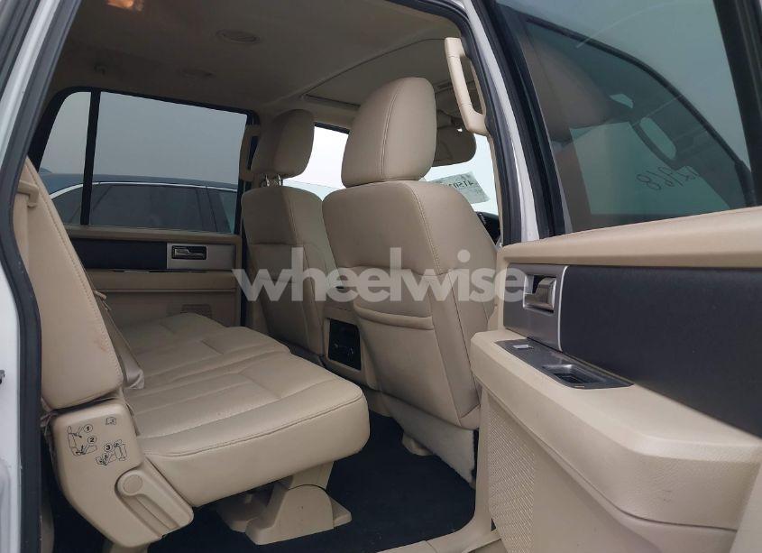 Photo 8 of 2017 Ford Expedition EL XLT (VIN 1FMJK1HTXHEA50417)