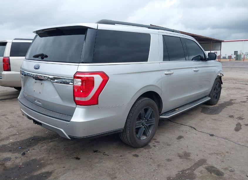 Photo 4 of 2019 Ford Expedition MAX XLT (VIN 1FMJK1HTXKEA29655)