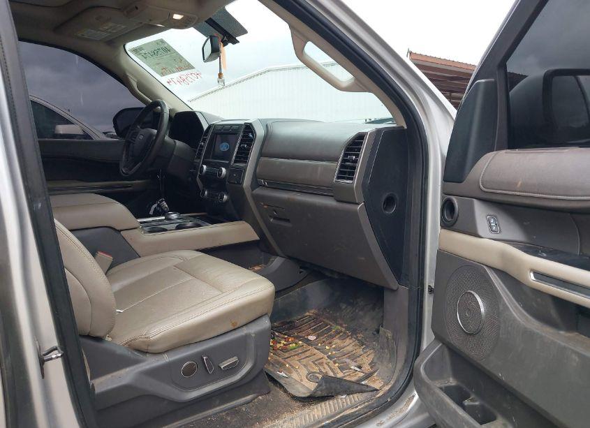 Photo 5 of 2019 Ford Expedition MAX XLT (VIN 1FMJK1HTXKEA29655)