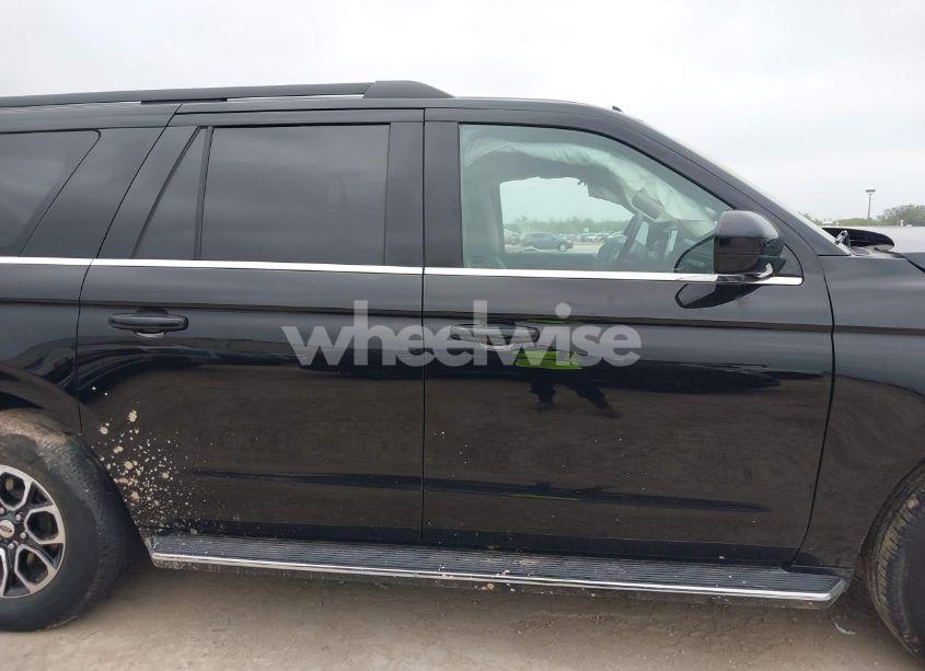 Photo 14 of 2022 Ford Expedition XLT MAX (VIN 1FMJK1HTXNEA66466)