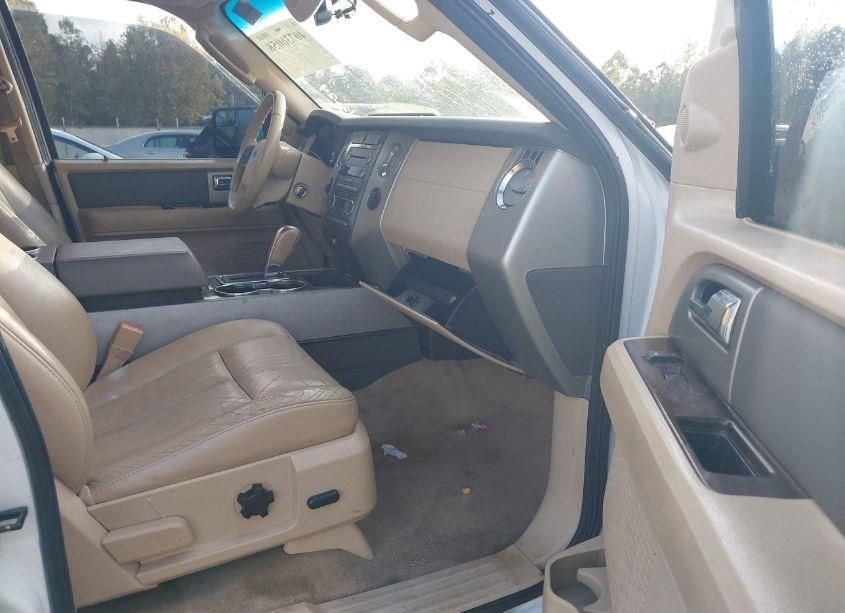 Photo 5 of 2013 Ford Expedition EL XLT (VIN 1FMJK1J50DEF01537)