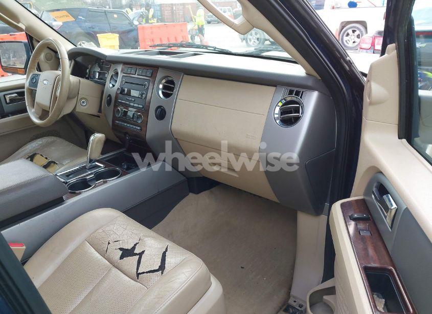 Photo 5 of 2011 Ford Expedition EL XLT (VIN 1FMJK1J54BEF37762)