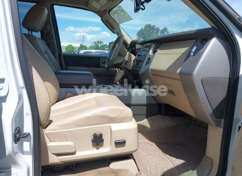 Photo 5 of 2011 Ford Expedition EL XLT (VIN 1FMJK1J54BEF41410)