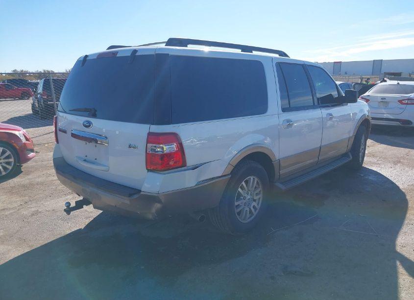 Photo 4 of 2014 Ford Expedition EL XLT (VIN 1FMJK1J55EEF50833)